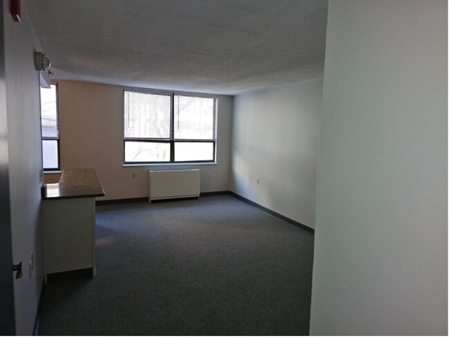 Building Photo - B'nai B'rith Apartments