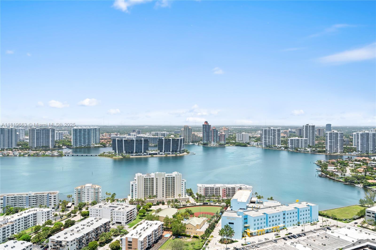 Building Photo - 17975 Collins Ave