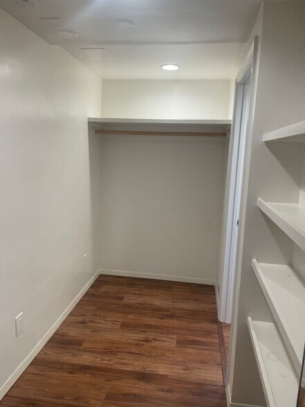 Building Photo - 11434 Marine View Dr SW