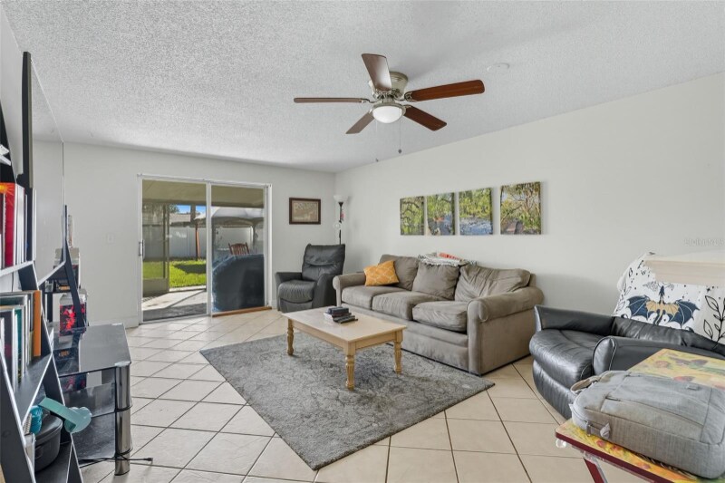Building Photo - 7923 Woodvine Cir