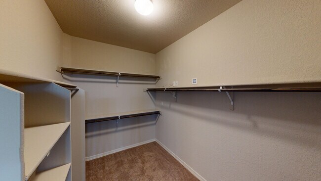 Building Photo - 7805 Enchanted Cir Dr