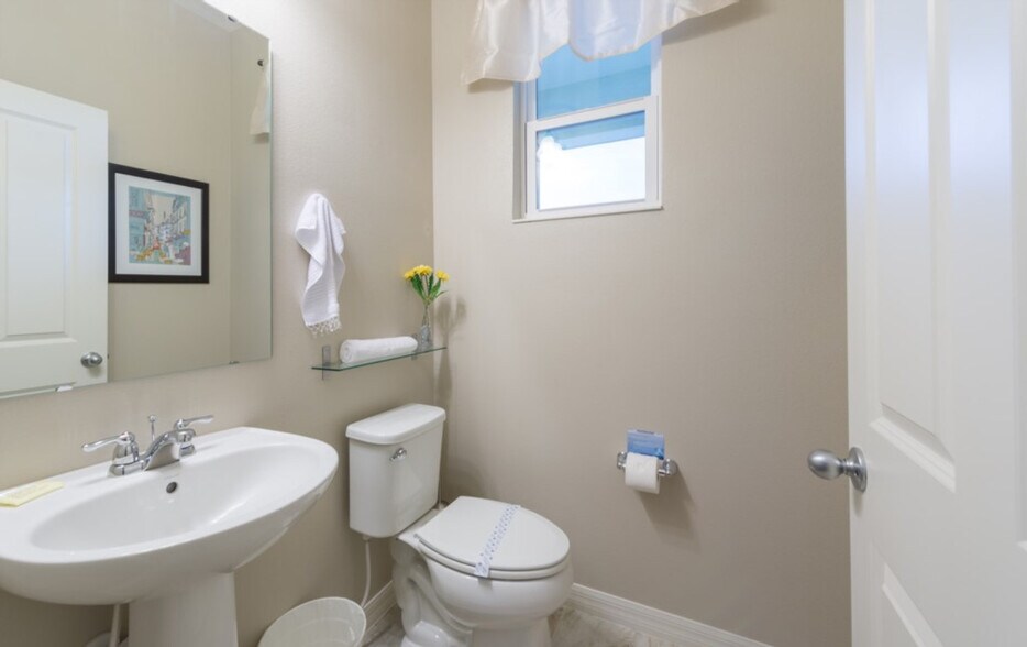 Building Photo - 5124 Killarney Wy