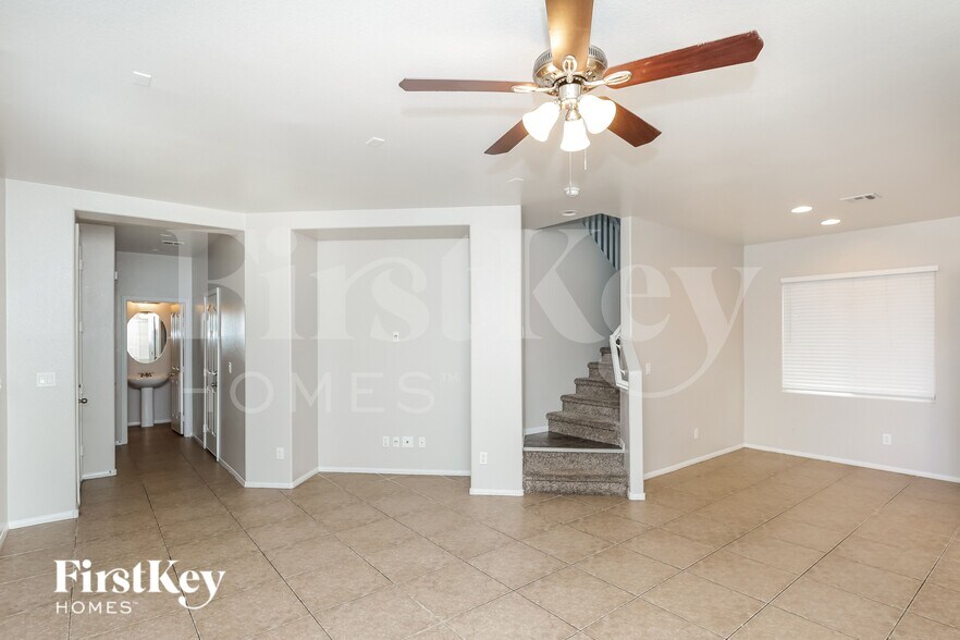 Building Photo - 9825 Venus Lake Ct