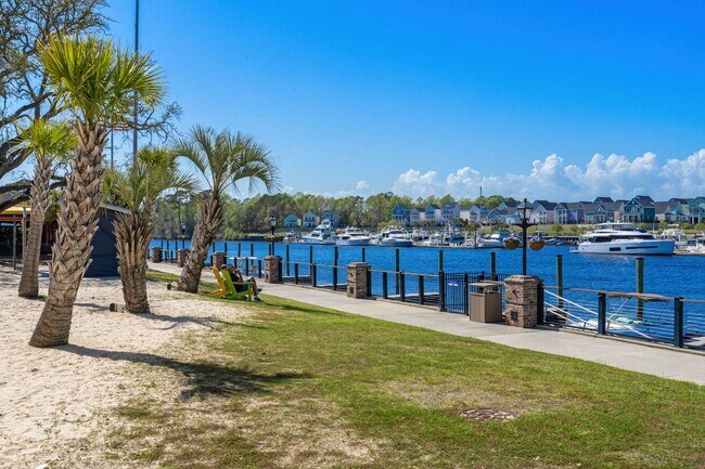 Building Photo - 5801 Oyster Catcher Dr