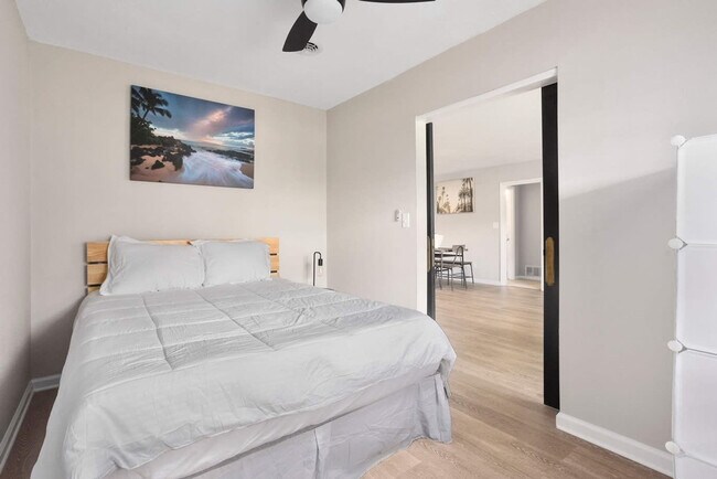 Building Photo - 4070 Arbutus Dr