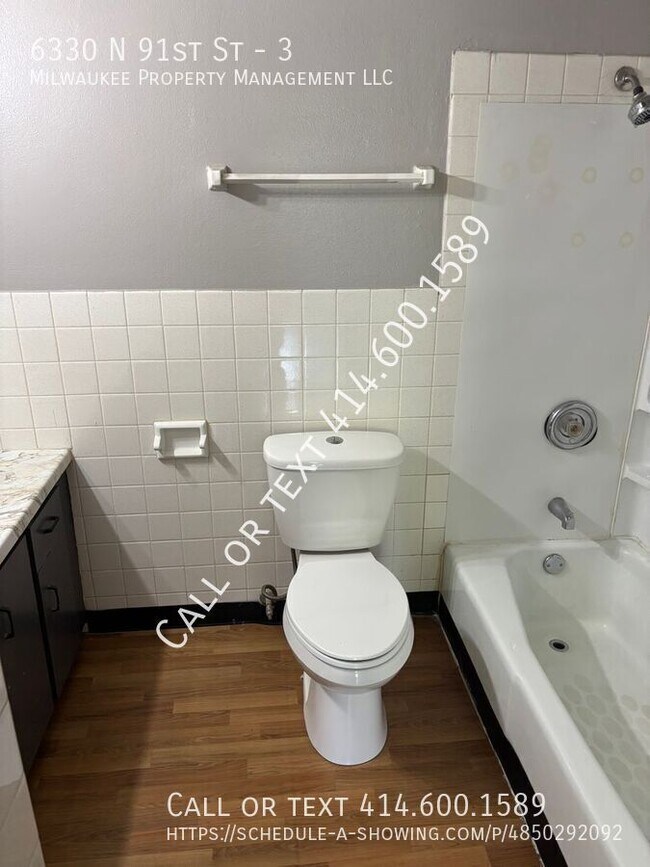 Building Photo - 6320-6330 N 91st St