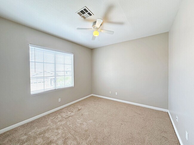Building Photo - 4 BEDROOM HOME 3 CAR GARAGE ON A CORNER LO...