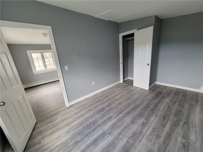 Building Photo - 15 Girouard St