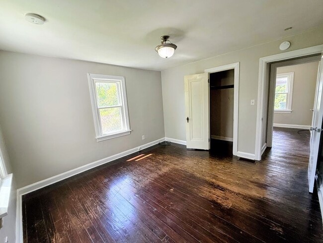 Building Photo - Spacious 2 bedroom with bonus room for rent - Canton NW