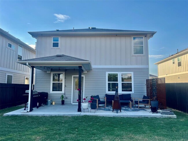 Building Photo - 11305 Sentinel Dr