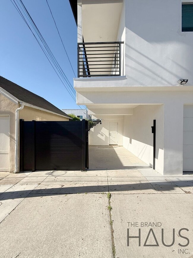 Building Photo - Brand-New 1-Bedroom, 1-Bathroom, 1-Compact Carport - Vaulted Ceilings in Belmont Heights