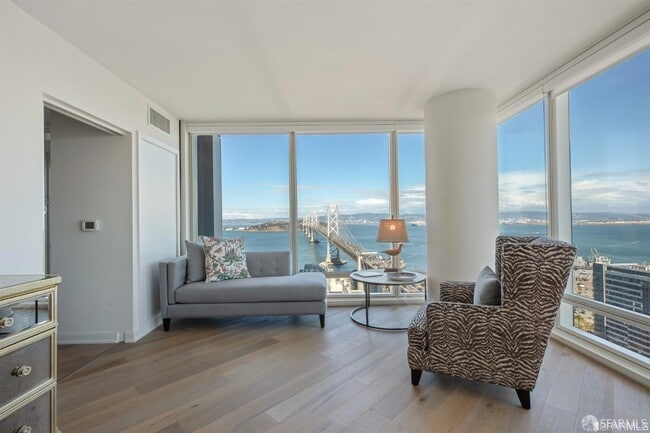 Building Photo - 401 Harrison St