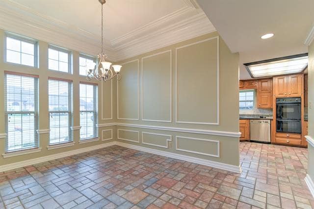Building Photo - 3513 Meadowside Dr