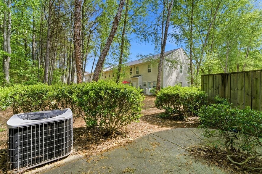 Building Photo - 585 McWilliams Rd