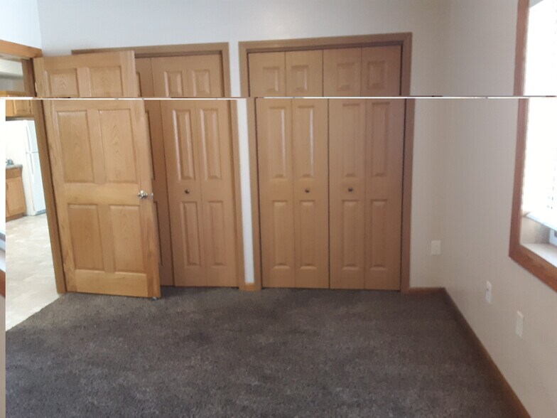 Building Photo - 2414 W 10th St