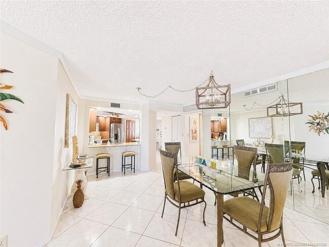 Building Photo - 9500 S Ocean Dr