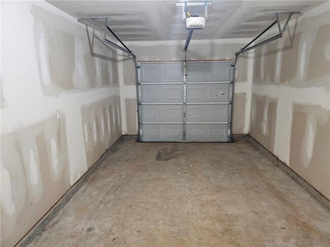 Building Photo - 316 Freeman Cir