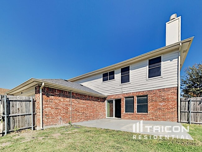 Building Photo - 1052 Shadywood Dr