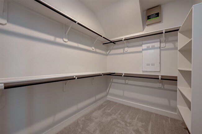 Building Photo - 30223 Gold Finch Pl