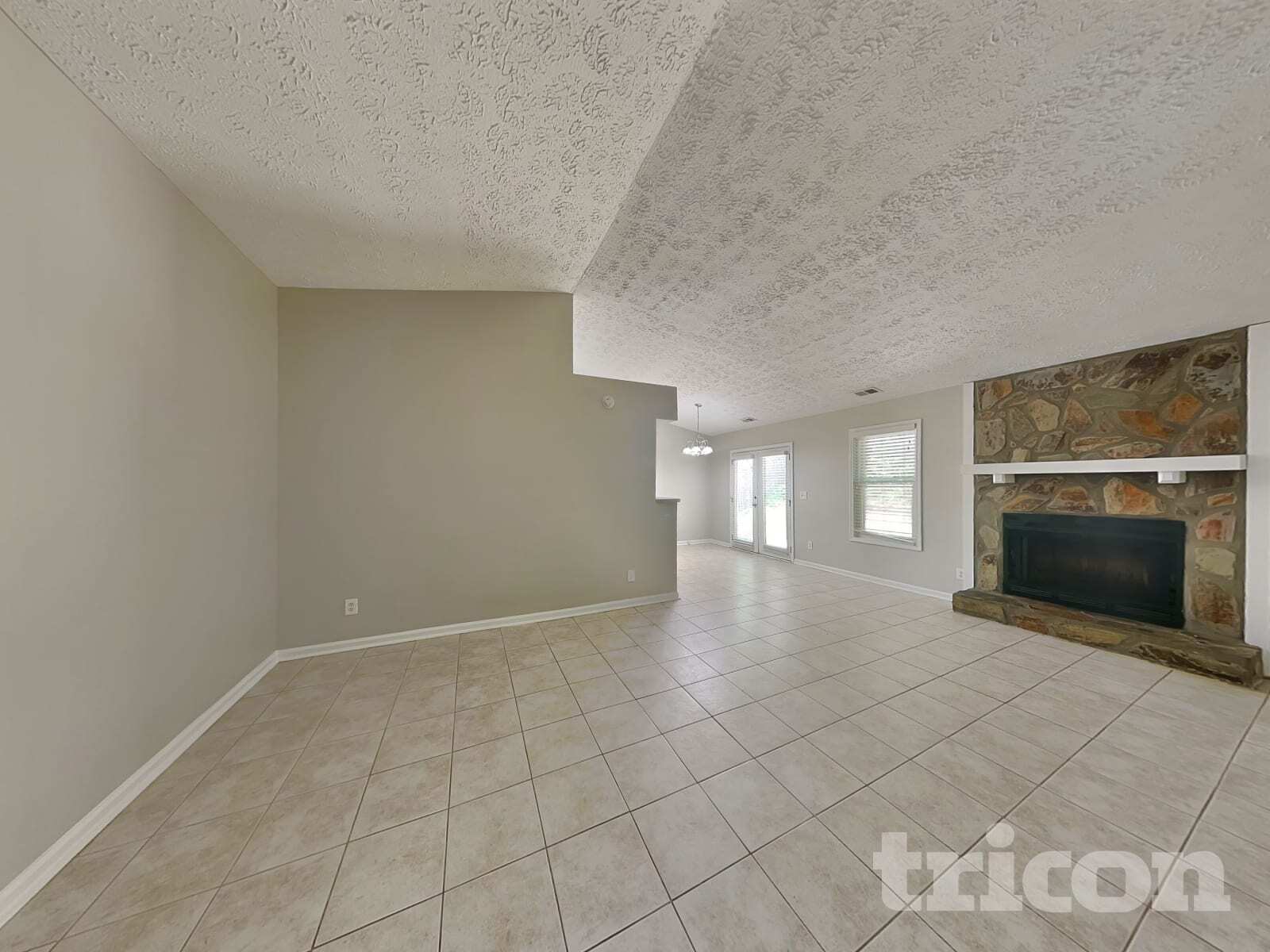 Building Photo - 811 Riverstone Ln