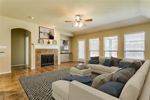Building Photo - 3 bed, 2 Bath Home in North Fort Worth