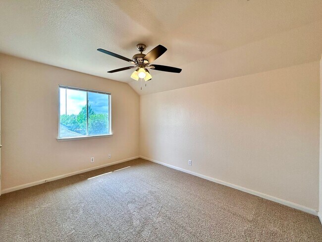 Building Photo - 1601 Waterfall Ave