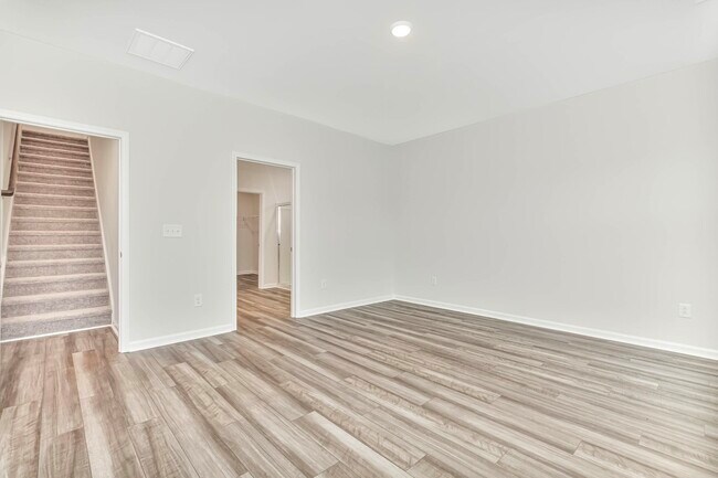 Building Photo - 1129 Boswell Ct