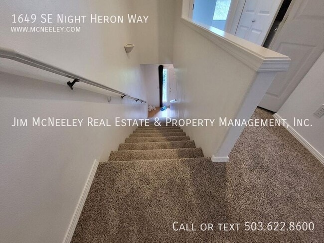 Building Photo - 1649 SE Night Heron Way