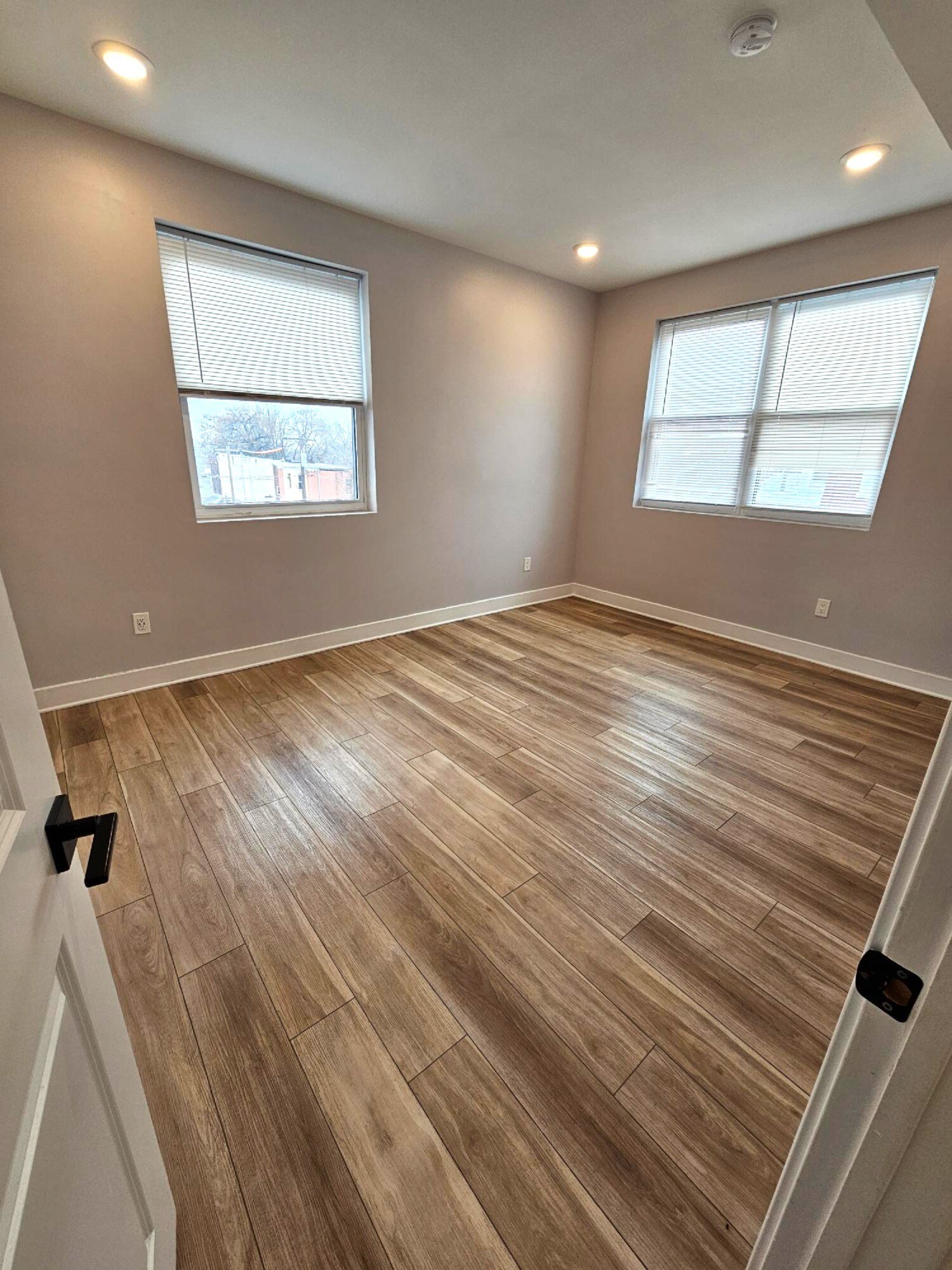 Building Photo - 801 N 40th St