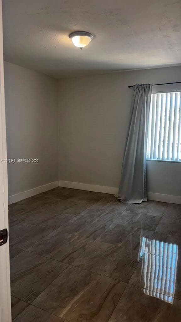 Building Photo - 145 SW 30th Ct