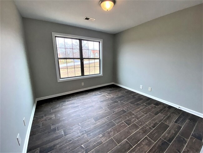 Building Photo - 4 Bedroom Pet Friendly Home For Rent Over ...