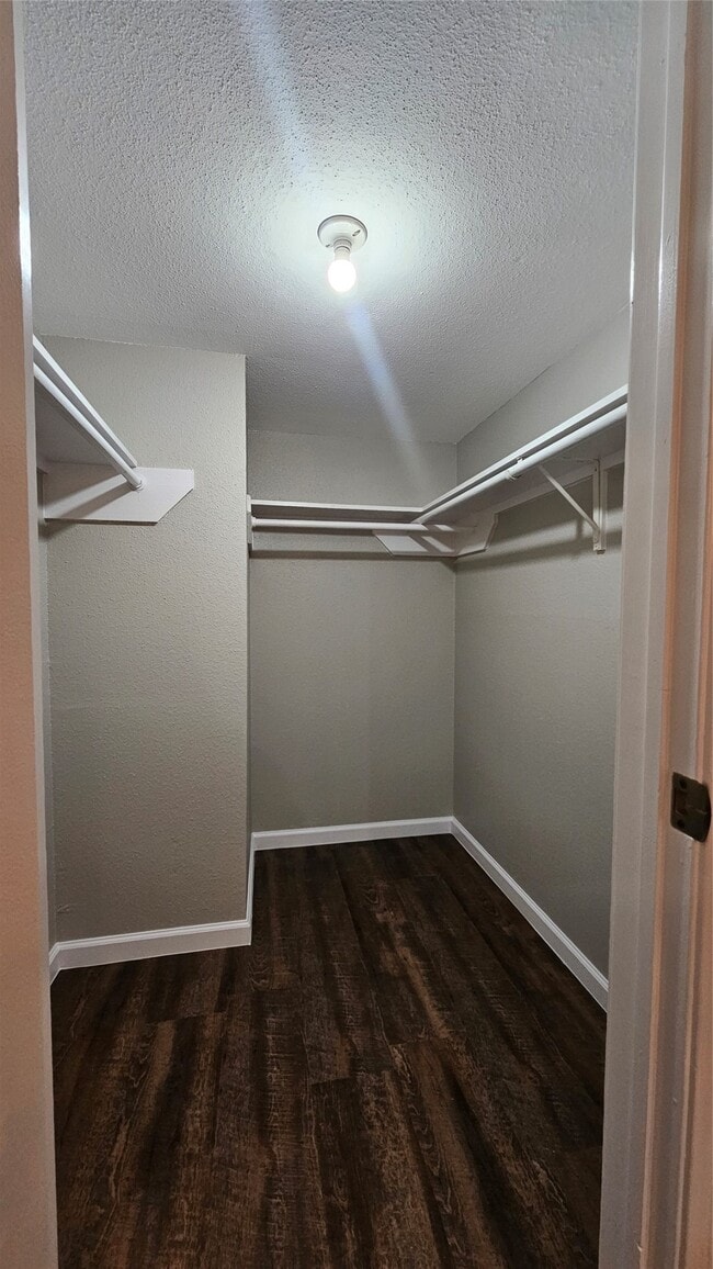 Building Photo - 2750 Holly Hall St