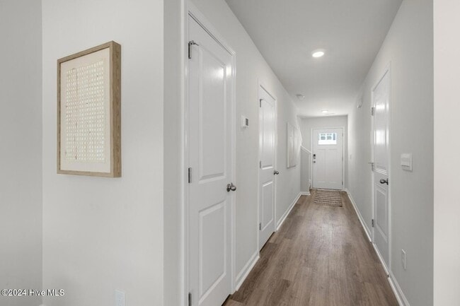 Building Photo - 4118 Hobblebush Dr