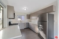 Building Photo - 1301 S Saltair Ave