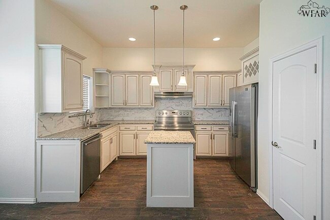Building Photo - 4907 Falcon Crest Blvd