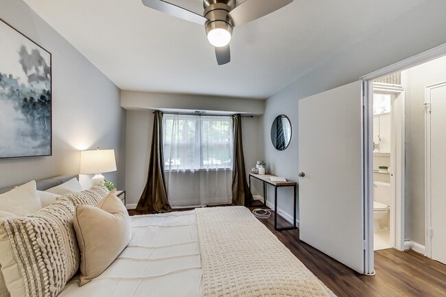 Building Photo - 1303 N Ode St