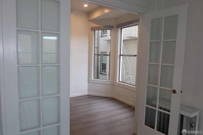 Building Photo - 3315 Steiner St