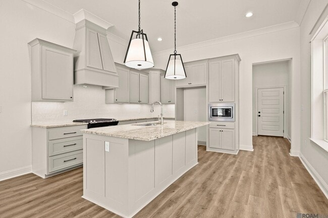 Building Photo - 13932 Mullins Dr