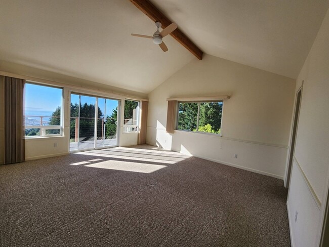 Building Photo - 97671 Marina Heights Loop