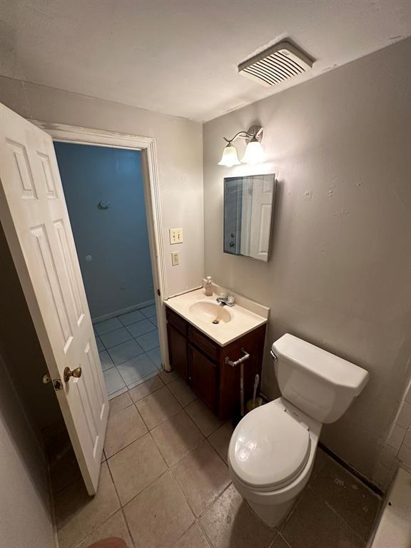 Building Photo - 32 Farrell St