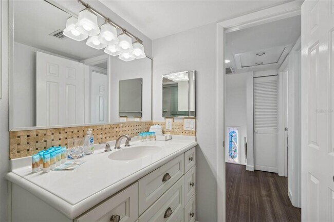 Building Photo - 8432 W Gulf Blvd