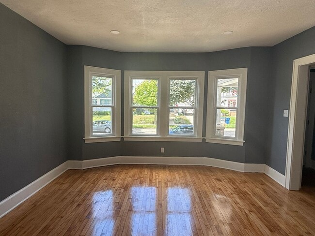 Building Photo - 1206 N 46th St