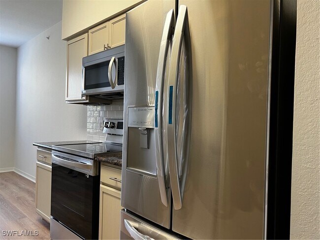 Building Photo - 7925 Preserve Cir