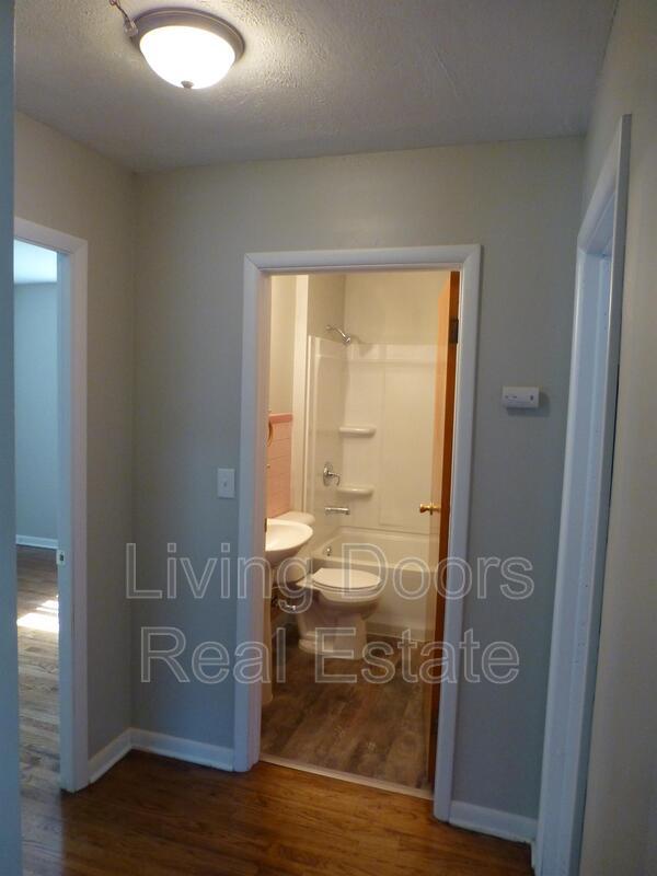 Building Photo - 3701 Lewis Ave