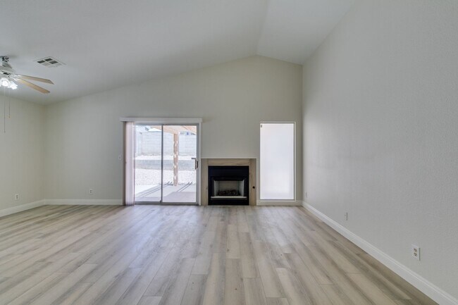 Building Photo - Charming 3-Bedroom Home with Covered Patio