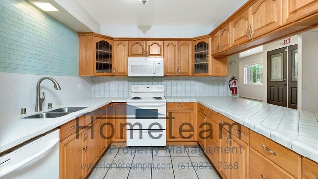 Building Photo - 5 BR/3 BA 2015 SQFT One Story/ La Mesa