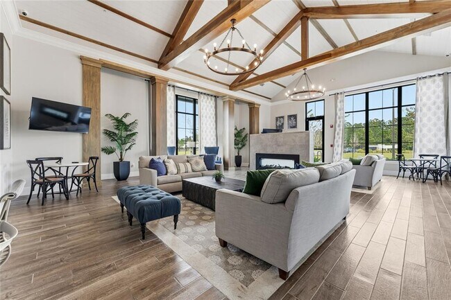 Building Photo - 6594 Leo Ln