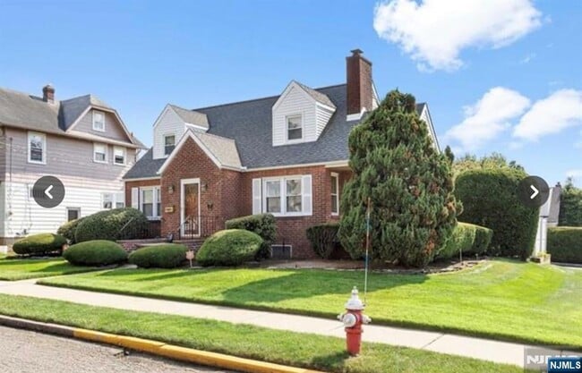 Building Photo - 74 Rosemont Ave