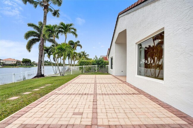 Building Photo - 18034 SW 20th St