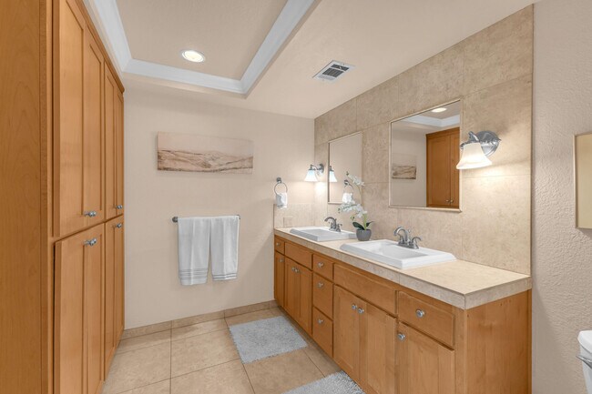 Building Photo - 168 Cam Arroyo S